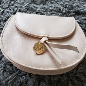 Chloe pouch